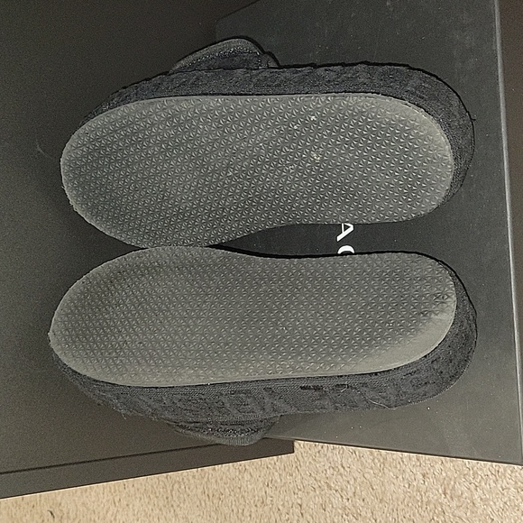 Versace slides - Picture 3 of 3